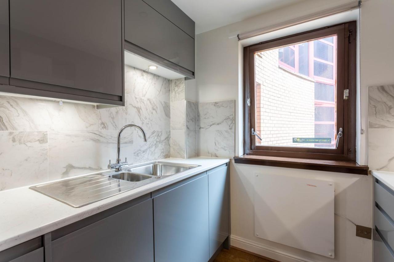 גלאזגו Stunning 1 Bed Merchant City Apartment With Parking מראה חיצוני תמונה